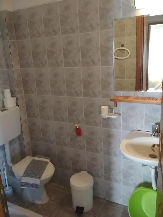 Hajni Apartman Aparthotel Sarti